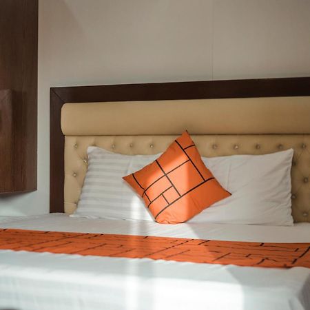 Goho Rooms Badar การาจี ภายนอก รูปภาพ