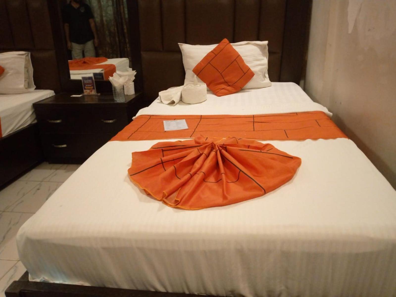 Goho Rooms Badar การาจี ภายนอก รูปภาพ