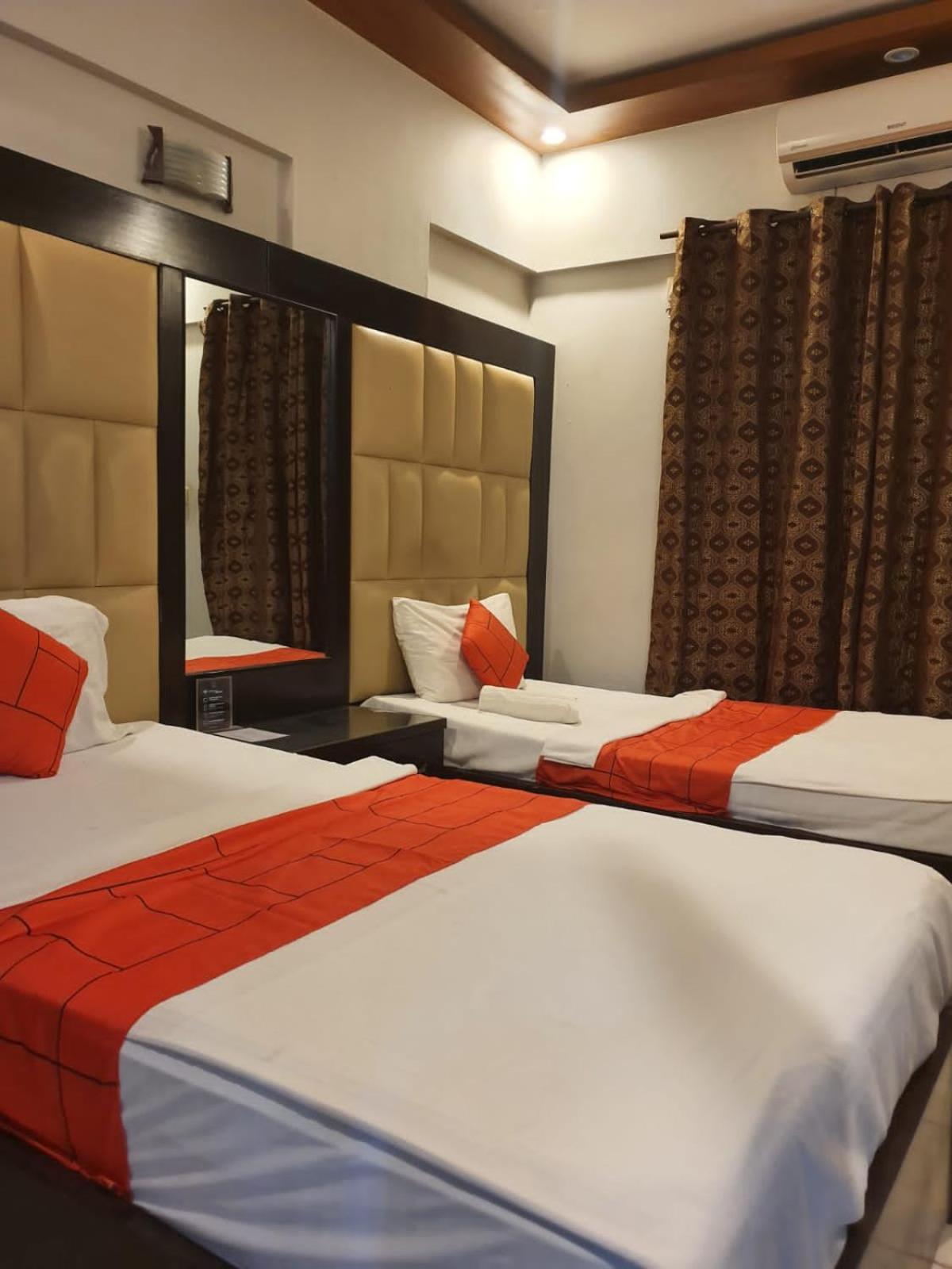 Goho Rooms Badar การาจี ภายนอก รูปภาพ