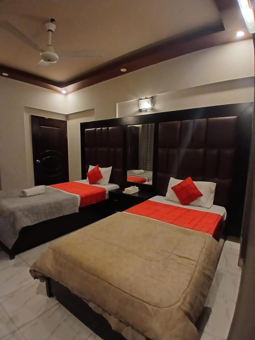 Goho Rooms Badar การาจี ภายนอก รูปภาพ