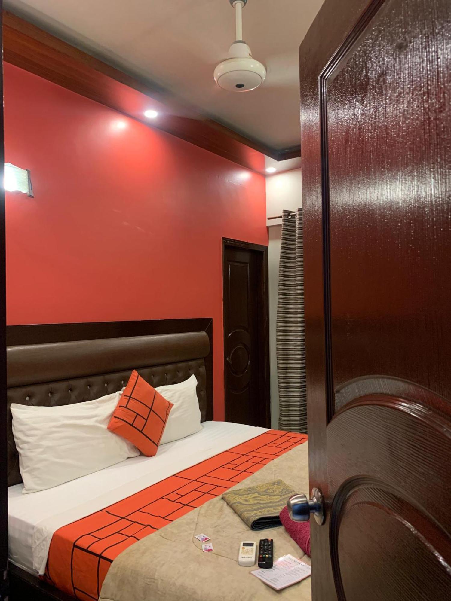Goho Rooms Badar การาจี ภายนอก รูปภาพ